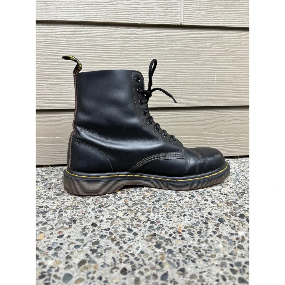 Dr.‎ Martens 1460 Men's Smooth Black Leather 8 Eye Combat Boots Yellow Stitching